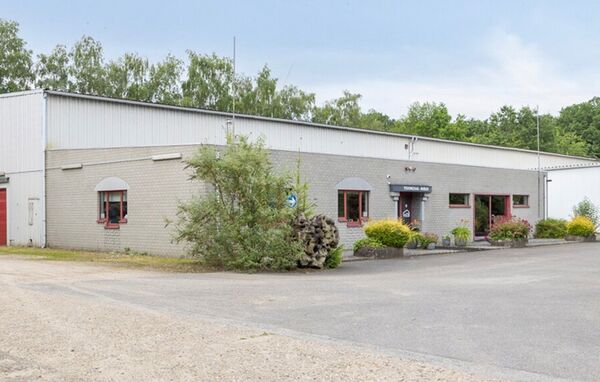 Industrieel gebouw te koop in Dilsen-Stokkem Lanklaar