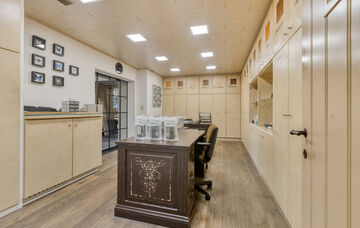 Gebouw voor gemengd gebruik te koop in Kinrooi