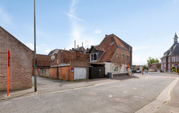 Gebouw voor gemengd gebruik te koop in Maasmechelen