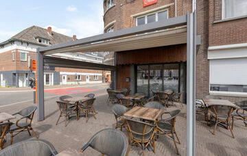 Gebouw voor gemengd gebruik te koop in Maasmechelen