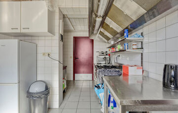 Gebouw voor gemengd gebruik te koop in Maasmechelen