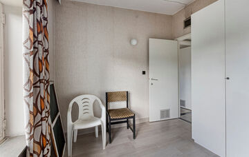 Charmante vrijstaande woning met handelspand in het hart van Kortenaken – voormalig “Kleding Arnauts”

Deze vrijstaande woning met handelspand bevindt zich op een unieke locatie in het centrum van Kortenaken, vlak naast de Sint-Amor kerk en de rivie